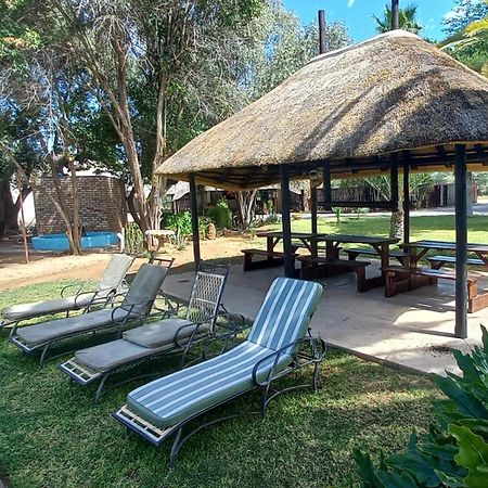 Ombinda Country Lodge Outjo Ngoại thất bức ảnh