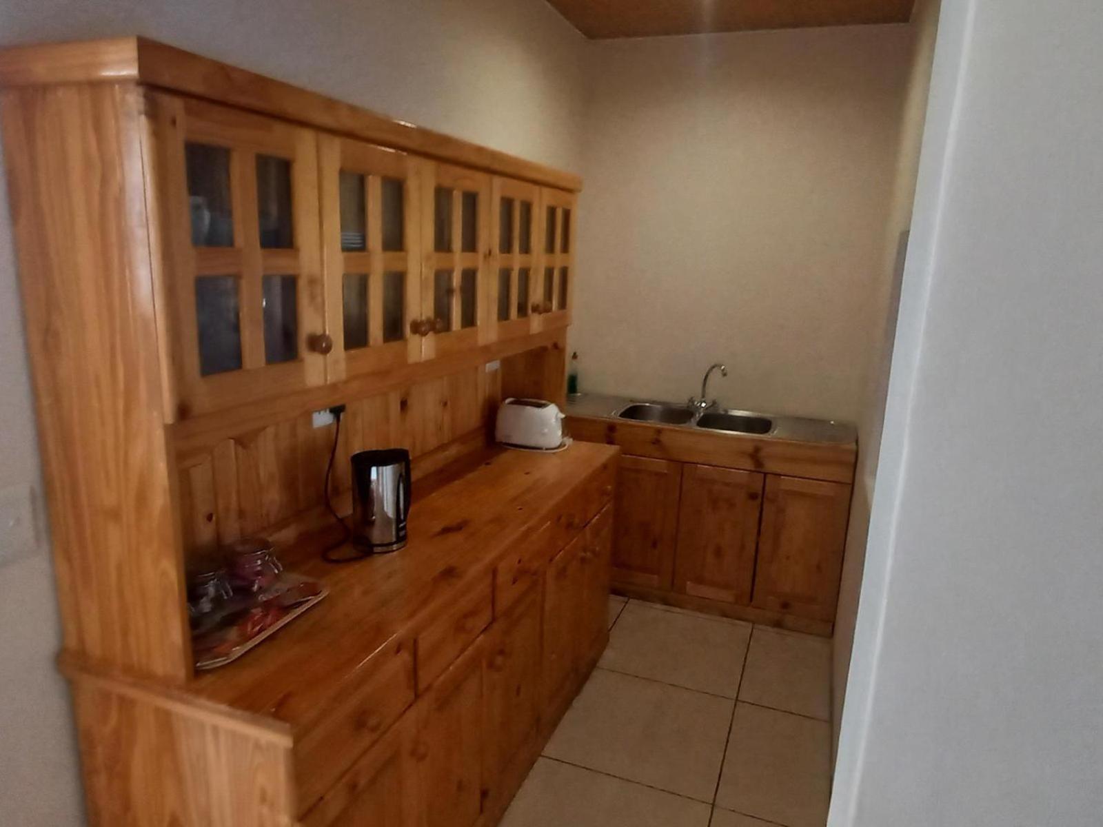 Ombinda Country Lodge Outjo Phòng bức ảnh
