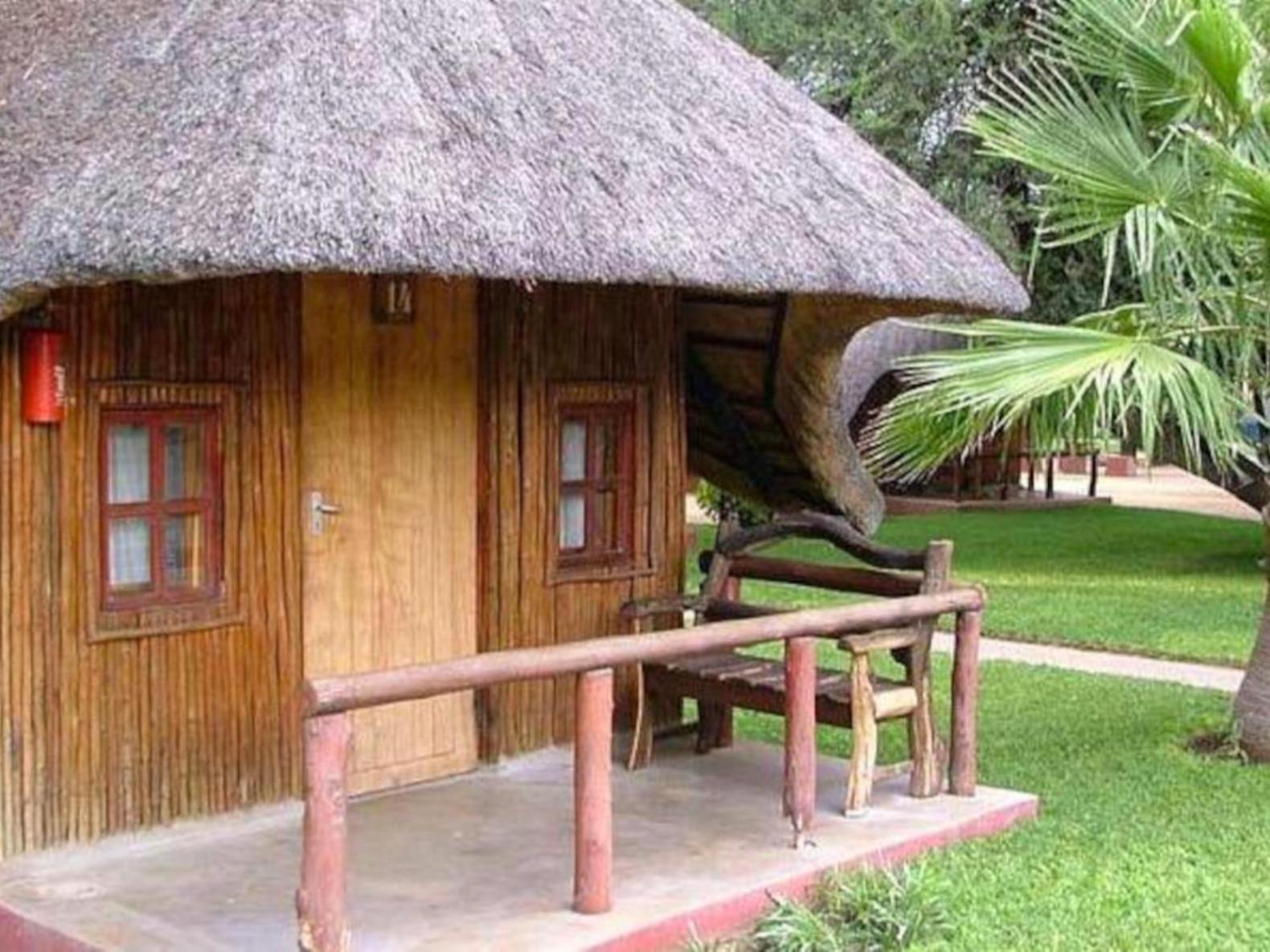 Ombinda Country Lodge Outjo Ngoại thất bức ảnh